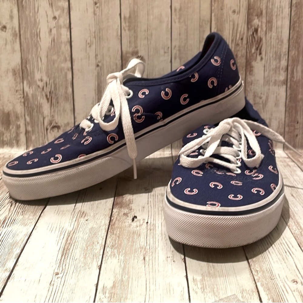 Vans MLB Chicago Cubs Sneakers /Size 9 W/ Size 7.5 M